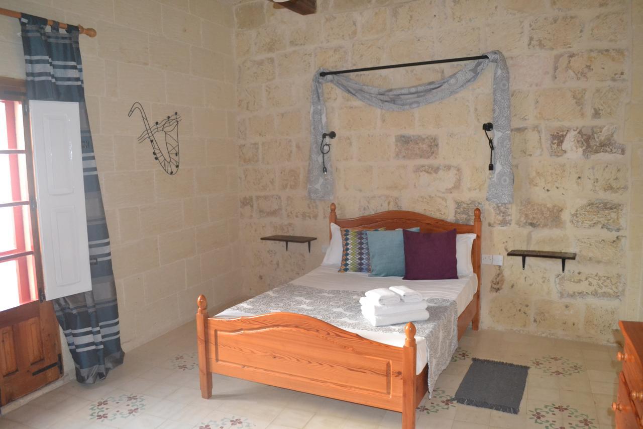 Taljola B&B Għarb Esterno foto